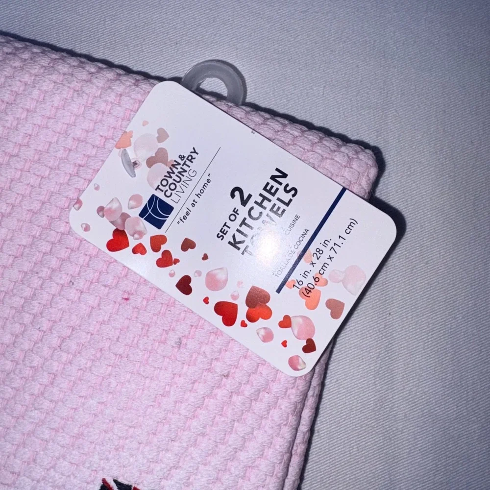 Town & Country Living Love‎ in London Kitchen Towels Set of 2 Pink Waffle Weave